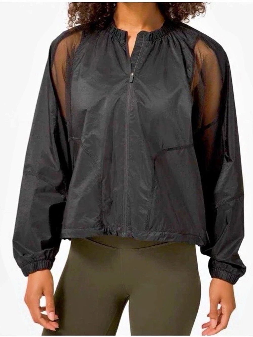 Lululemon Women's Size 10 Black With the Breeze Jacket Lightweight Windbreaker